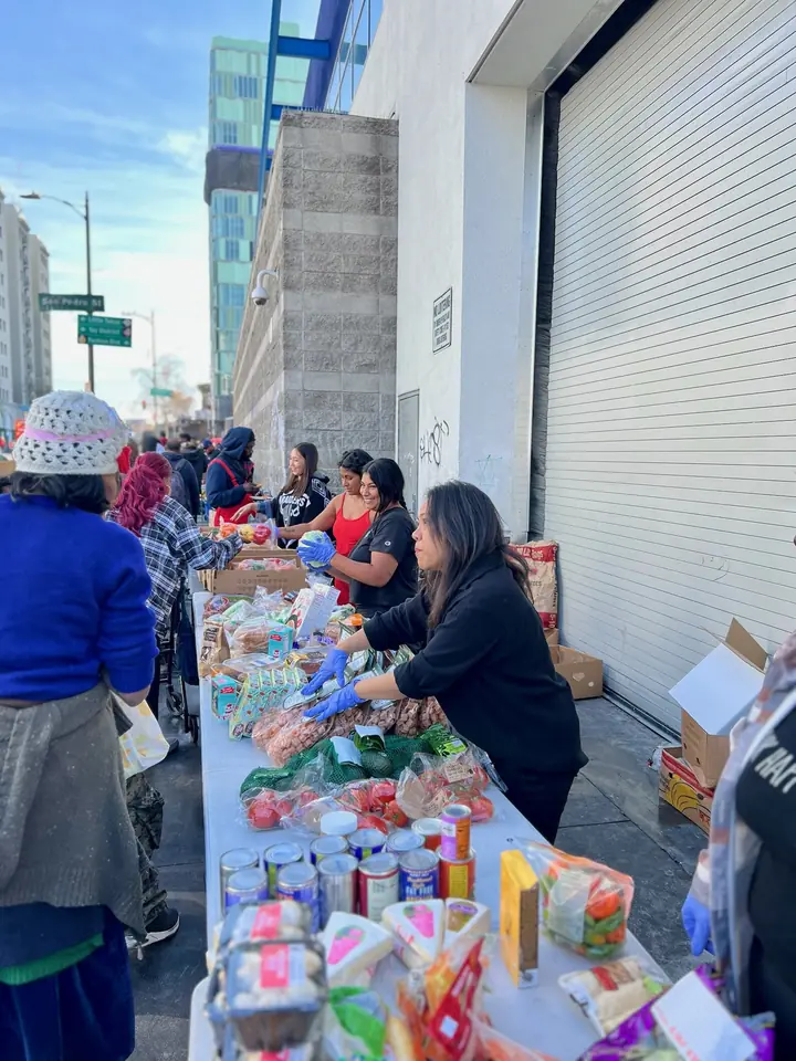 Soul Saving Productions volunteers providing care during street outreach